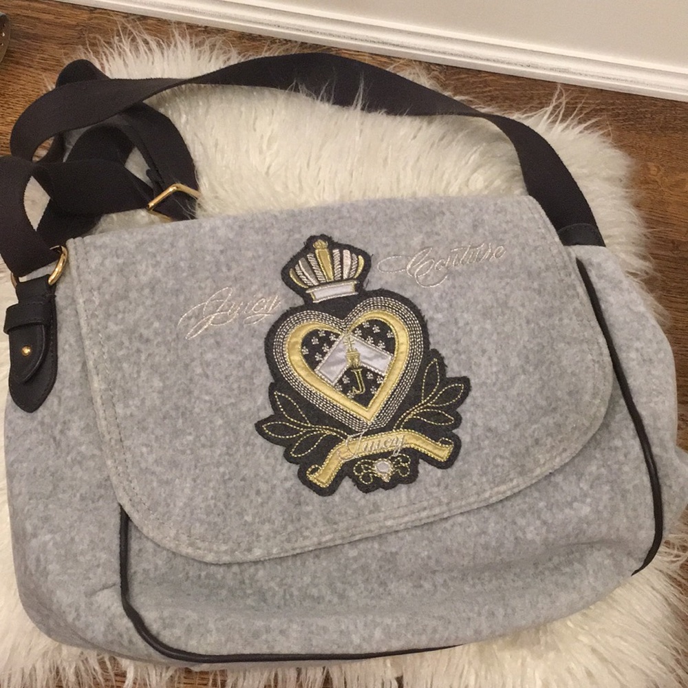 Cross body juicy couture bag